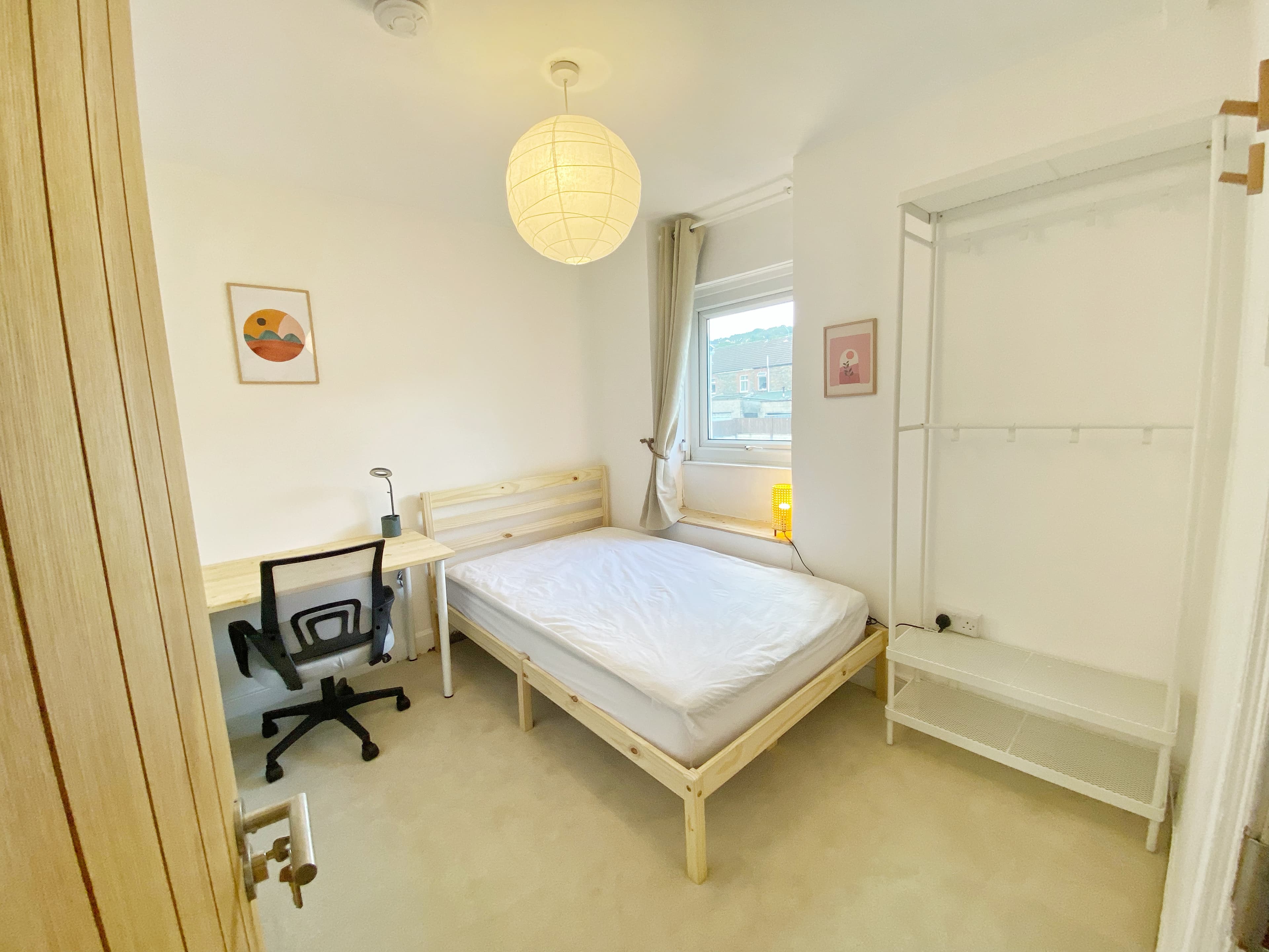 New Park Terrace, Pontypridd, South Wales thumbnail 7
